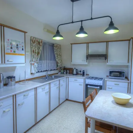 Apartamento Large And Bright In The Centre Goslm-2 *