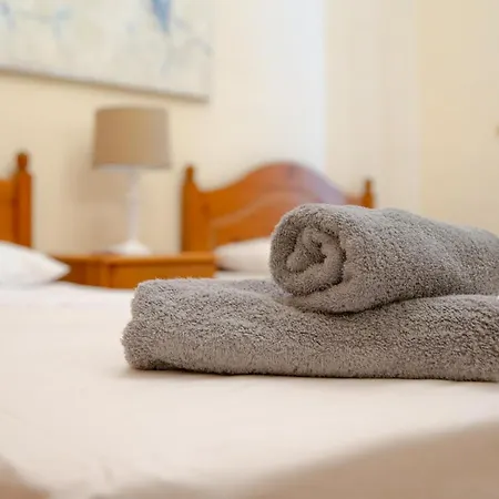 Large And Bright In The Centre Goslm-2 Апартаменты