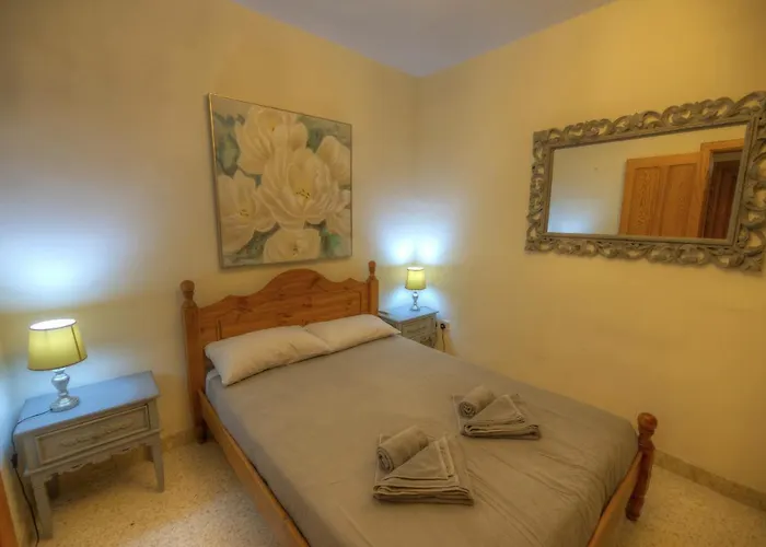 Large And Bright In The Centre Goslm-2 Apartment *