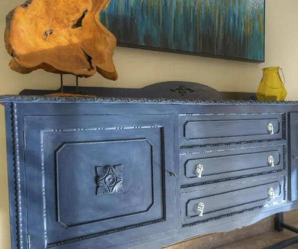 Large And Bright In The Centre Goslm-2 *